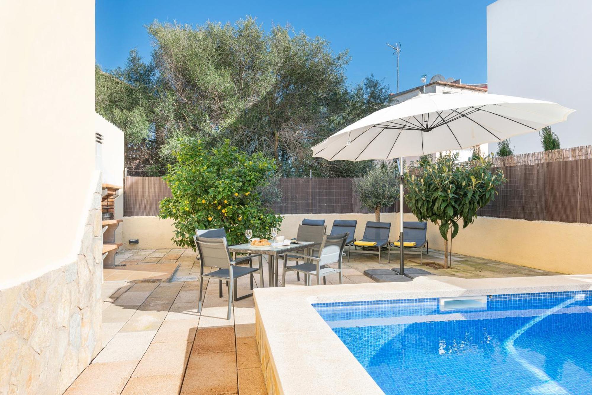 Tradicional Villa Calamar 7 بويترو كولوم المظهر الخارجي الصورة