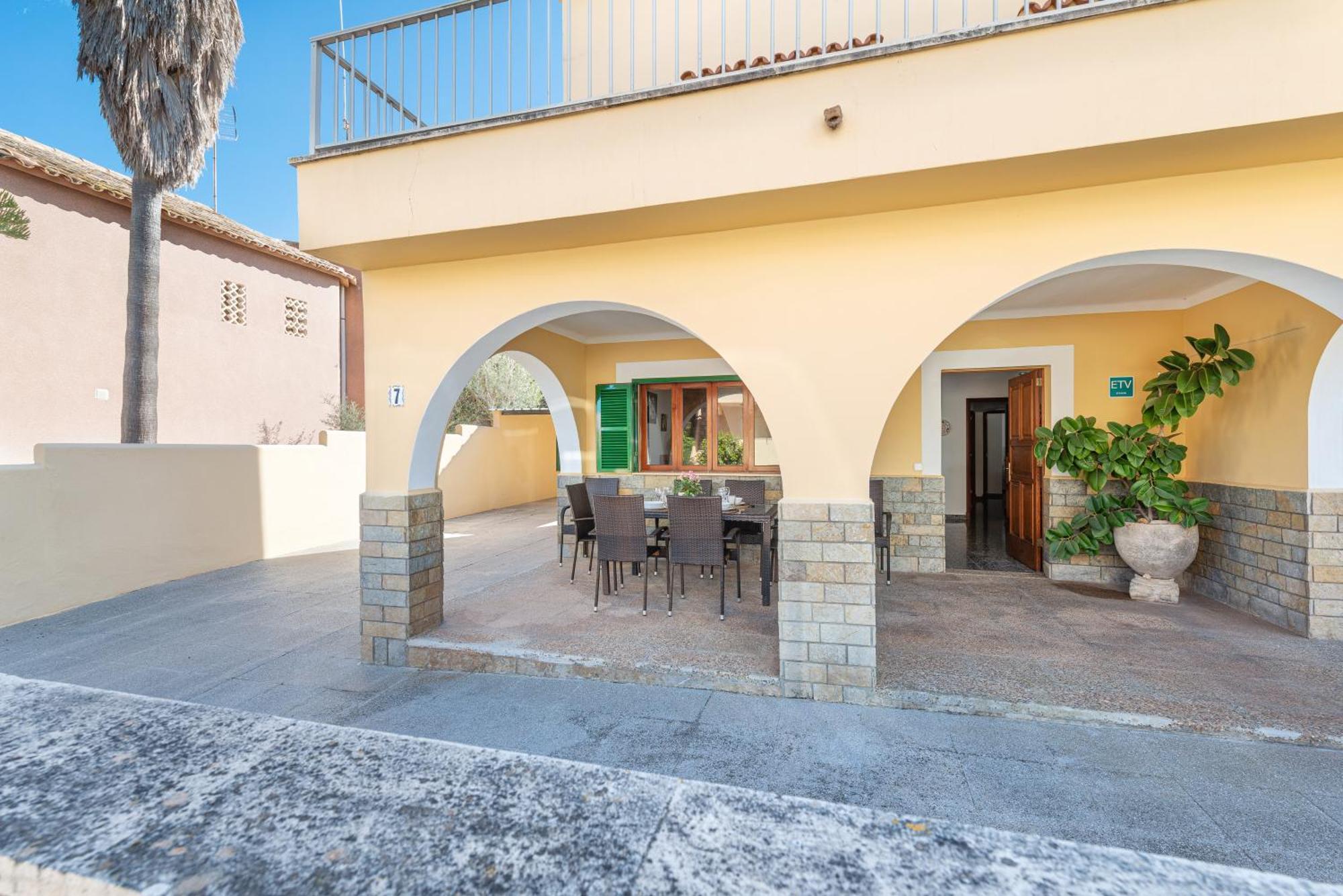 Tradicional Villa Calamar 7 بويترو كولوم المظهر الخارجي الصورة